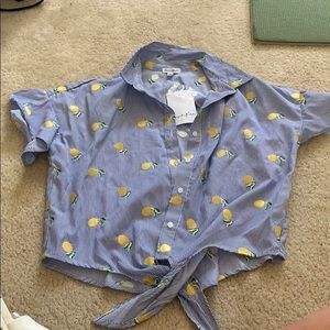 Lemon print crop top